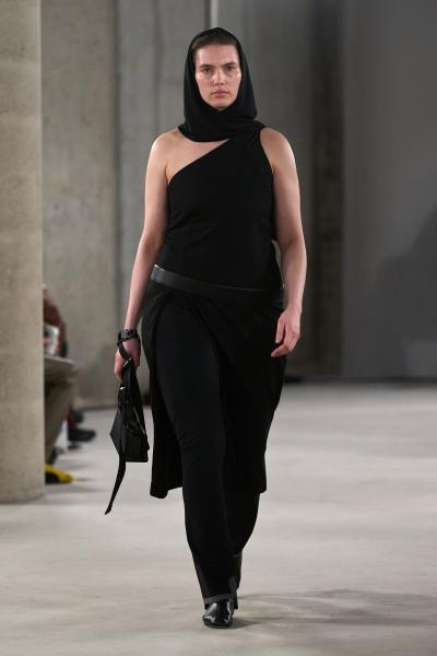 Johanna Parv 26FW017